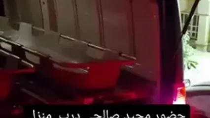 گریه‌های مجید صالحی هنگام انتقال پیکر اکبر عبدی به بهشت‌زهرا +‌ ویدئو