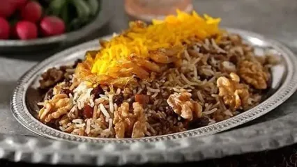 قنبرپلو؛ غذای اصیلی که سفره‌تان را مجلسی می‌کند