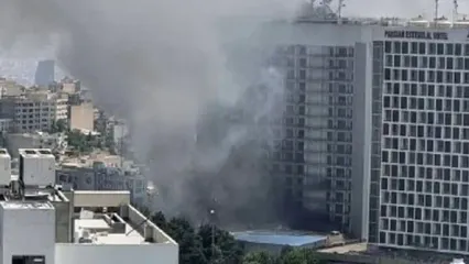 خبرنگار صداوسیما در محل حادثه هتل استقلال کتک خورد