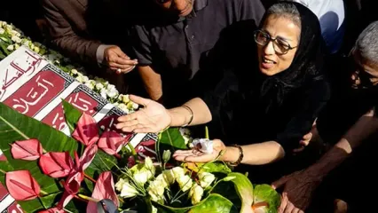 پیکر اکبر عبدی در قطعه هنرمندان آرام گرفت