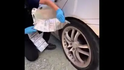جاسازی عجیب مواد مخدر در یک خودرو