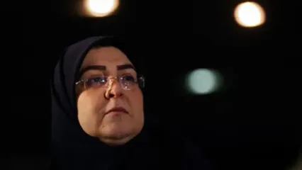 حضور سخنگوی دولت در بیمارستانی که هدف حمله آمریکا قرار گرفت