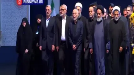 خانواده شهید سید حسن نصرالله و عماد مغنیه و خانواده فرمانده‌هان شهید حزب الله با رهبر شهید انقلاب وداع کردند