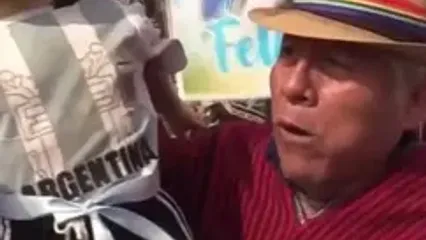 مراسم‌ آیینی شمن‌ها در آستانه دیدار فینال اسپانیا و آرژانتین