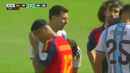 آرژانتین 10 نفره شد، اخراج انزو فرناندز در مقابل اسپانیا