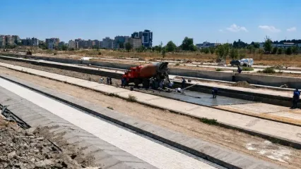 پروفسور زارع: بتن‌ریزی در بستر رودخانه بالیقلی‌چای، عملاً به معنی از بین بردن رودخانه است / نفوذ آب را از بین می‌برد و خطر سیلاب ناگهانی را افزایش می‌دهد