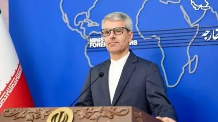 با همکاری عمان مسیری را برای کشتیرانی در تنگه هرمز تعیین می‌ کنیم / الان مذاکره‌ ای با آمریکا نداریم