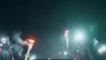 یک یخچال طبیعی سرخ‌رنگ شد