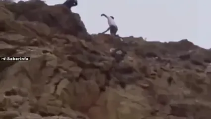 برخورد غیرمنتظرانه پلیس مراکش با مهاجر پشیمان
