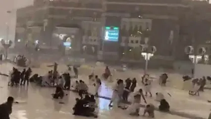 طوفان شدید در مکه زائران را غافلگیر کرد