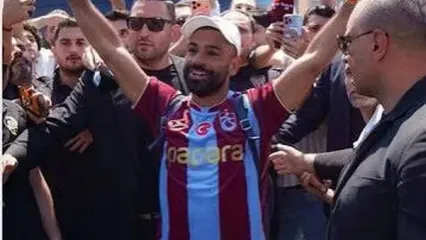 محمد صلاح ماتِ استقبال باشکوه مردم ترکیه شد