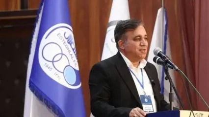 علی تاجرنیا، پرسپولیسی‌ها را کنایه‌باران کرد!