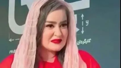 ترس نعیمه نظام‌دوست از بغل کردن دختری با استایل پسرانه