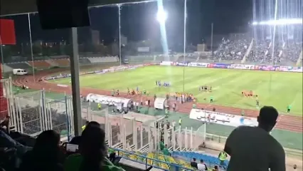قطع برق در ورزشگاه نصیری یزد پیش از دیدار سپاهان و چادرملو