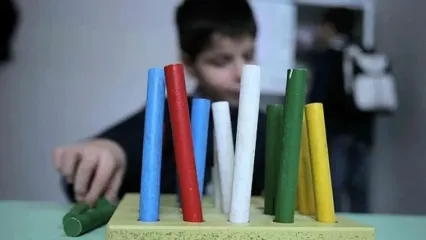 کودک اوتیسم دارد؟ والدین به این نشانه‌ها توجه کنند