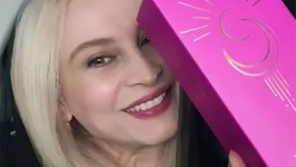 مریم کاویانی از برند عطر خود رونمایی کرد