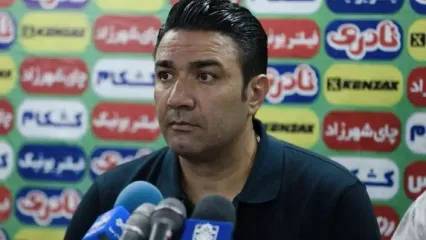 خوشحالی نکونام پس از سوت پایان بازی با پرسپولیس