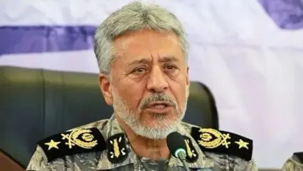 دریادار سیاری: تنگه هرمز بسته است