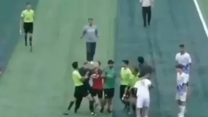 ضرب و شتم داور، پرده گوشش را پاره کرد