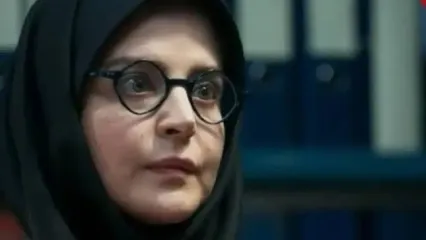 زن مهران مدیری در مرد سه هزار چهره: مرد باید پاش بو بده!
