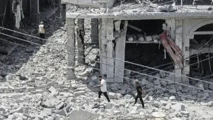 لحظه مجروح شدن خبرنگار لبنانی در پخش زنده تلویزیون