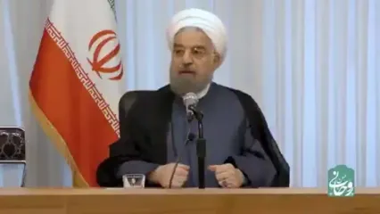حسن روحانی: به مردم بگوییم قرار ما این است با قدرت‌های بزرگ بیست سال دیگر بجنگیم، اگر مردم قبول کردند برویم ادامه بدهیم