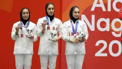 رقص کردی دختران کاراته ایران پس از قهرمانی در ناگویا