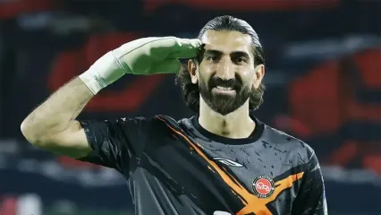 بیرانوند سربازی را یک ماه عقب می اندازد؟ / کنایه میثاقی به بیرانوند : حالا بگو بیان کارتو درست کنن