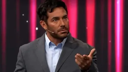 لحظه‌ای که محمدرضا گلزار روی آنتن تلویزیون هنگ کرد!