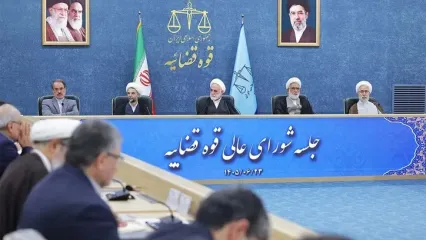 رئیس قوه قضاییه: بودجه بیش از 300 شرکت دولتی از بودجه دولت بیشتر است / عضویت 1535 عضو هیئت مدیره شرکت‌های دولتی و وابسته مغایر با قانون است