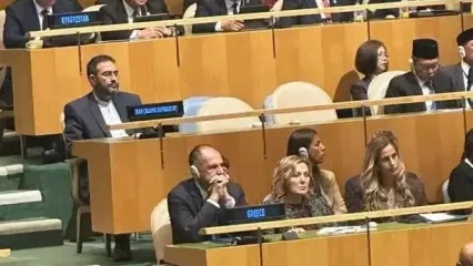 دیپلمات ایرانی که از پای سخنرانی ترامپ تکان نخورد!