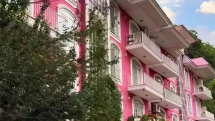 خوشگل‌ترین خانه صورتی ایران در نزدیکی تهران!