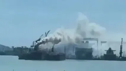 آتش‌سوزی یک کشتی در چین ۲۰ کشته برجا گذاشت