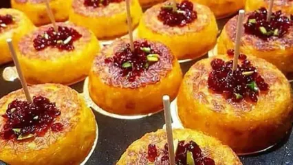 طرز تهیه ته‌چین تک‌نفره زعفرانی با مرغ و زرشک