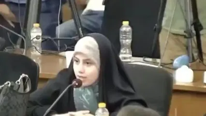رفتار چندش‌آور یک خبرنگار جلوی دوربین وزارت خارجه
