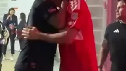 ویدئو: برخورد گرم سه فوق ستاره