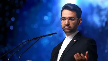 آذری جهرمی: برخی تراستی‌ها به کمپین پهلوی پول داده بودند!