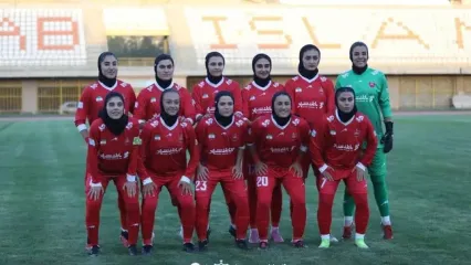 اتفاق جالب در ورزشگاه کاظمی؛ دختران پرسپولیس روی دیوار رفتند!