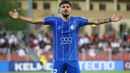 حمله استقلال با شوت قلی‌زاده؛ مدافع شباب مانع شد