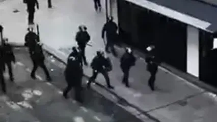 بازسازی سرود «به لاله در خون خفته» به زبان فرانسوی