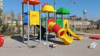 شهرداری خرمشهر سرسره شکسته را سیمان‌کاری کرد!