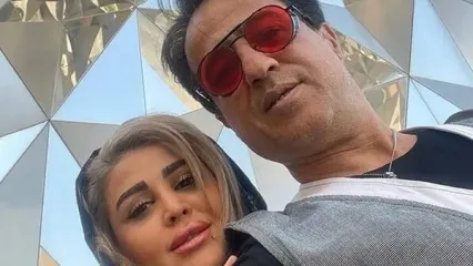بازیگر تلویزیون با 7 جلد کتاب همسرش را عقد کرد