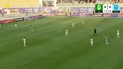 ویدیو: گل اول و مردود چادرملو به خیبر توسط رنی بوبوی