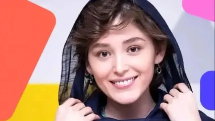 فیلم رقص و حرکات موزون فرشته حسینی روی صحنه تئاتر «تن منهای من»