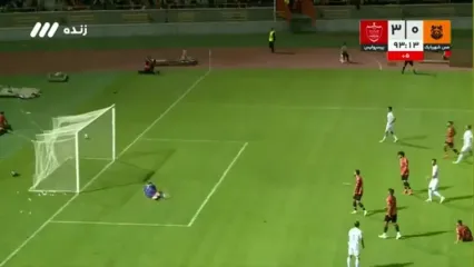 گل سوم پرسپولیس به مس شهر بابک توسط صادقی