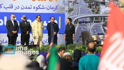 اتفاق غیرمنتظره‌ای که در همایش کرمان رخ داد