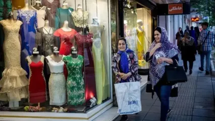 داننده، رییس اتاق اصناف ارومیه: لباس ترک در ارومیه قاچاق محسوب می شود ولی در تهران نه!