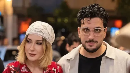 خودنمایی همسر امیرحسین قیاسی با نمایش زیورآلاتش / خانمی با دو دست اضافه برای نمایش طلاهایش