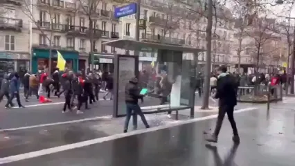 تصاویر جدید از اعتراضات دانش‌آموزان دبیرستانی در فرانسه