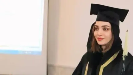 ولیعهد اسپانیا، بهنوش طباطبایی را زیر سوال برد